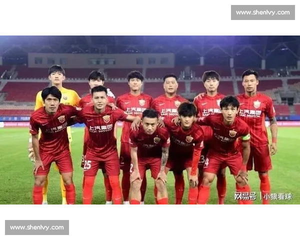 山东鲁能迎战上海上港强强对话牵动中超争冠格局走向焦点之夜全场瞩目